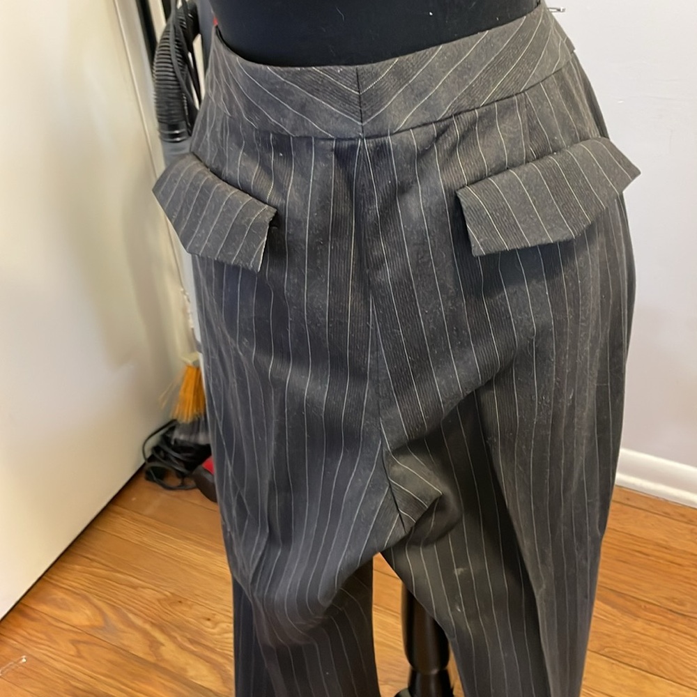 Ladies pants suit - Picture 4 of 5